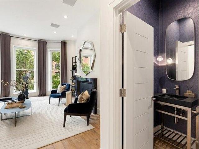 condo with 4 bedroom, Boston MA ES105513718