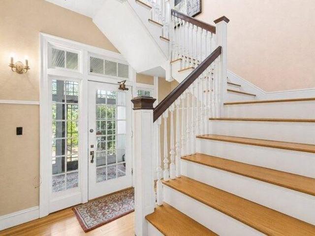condo with 4 bedroom, Boston MA ES105579607
