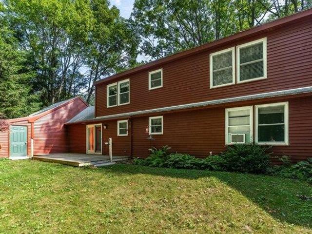condo with 4 bedroom, Brunswick ME ES105589600