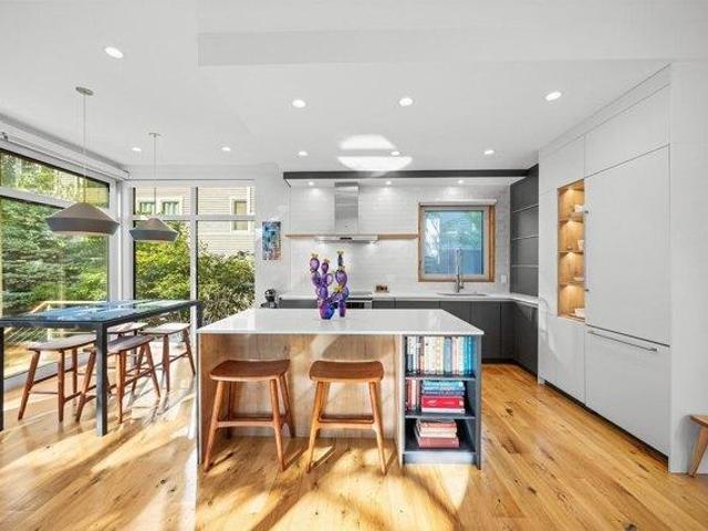 condo with 4 bedroom, Cambridge MA ES105590237