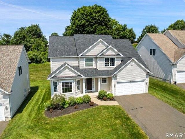 condo with 4 bedroom, Danbury CT ES105576428