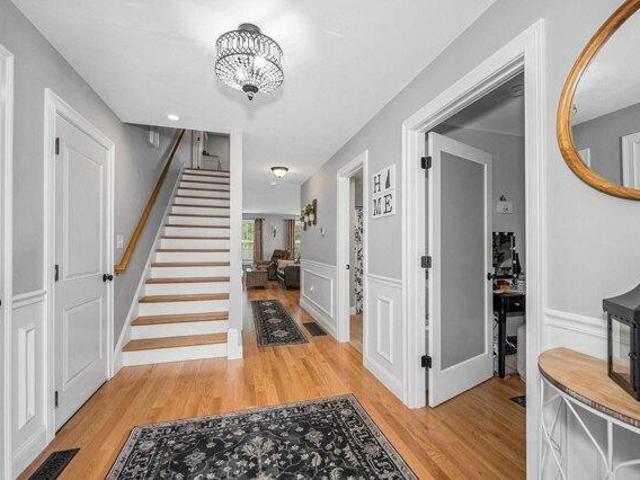 condo with 4 bedroom, Hudson NH ES105350786