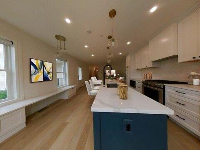 condo with 4 bedroom, Medford MA ES105387111