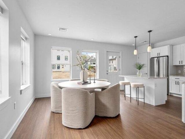 condo with 4 bedroom, Natick MA ES105424162