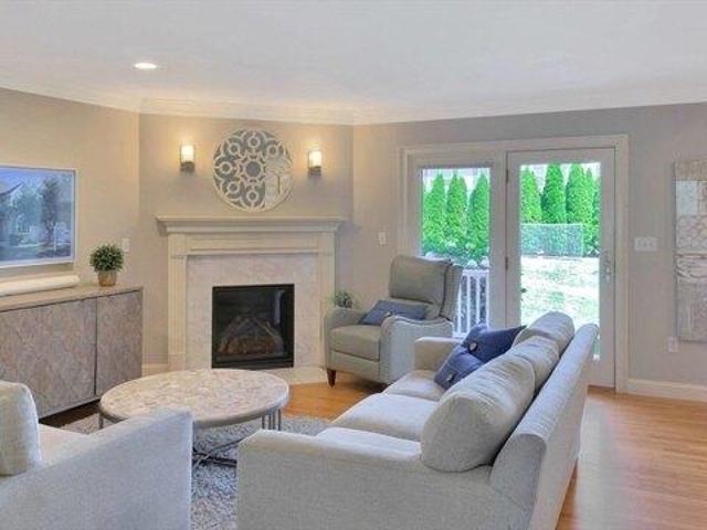 condo with 4 bedroom, Newton MA ES105534194