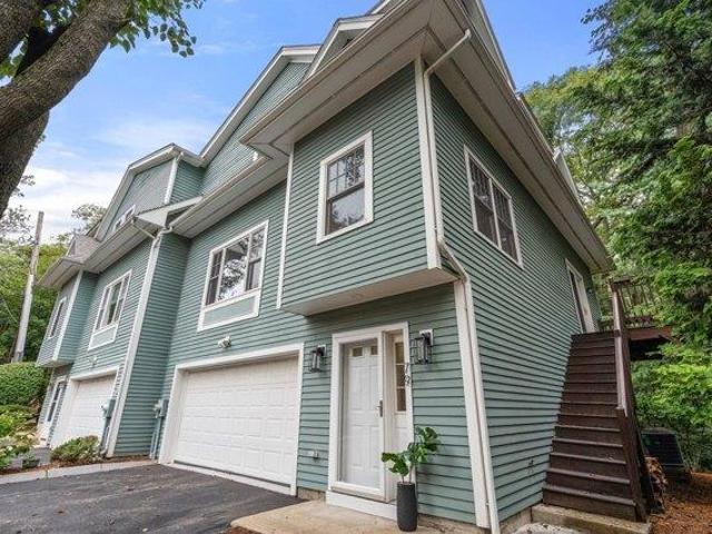 condo with 4 bedroom, Newton MA ES105536693