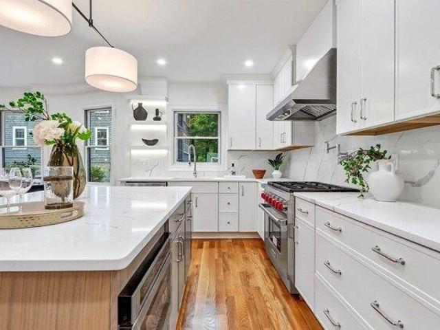 condo with 4 bedroom, Newton MA ES105559979