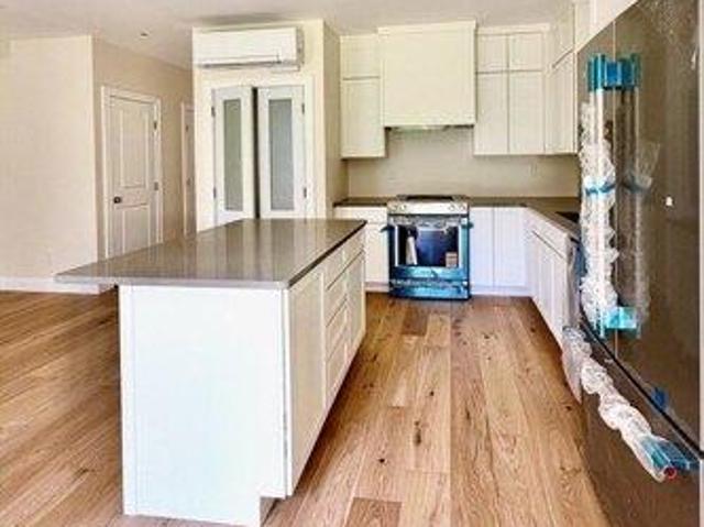condo with 4 bedroom, Northampton MA ES105340554