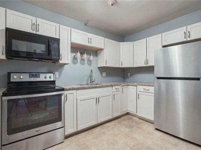 condo with 4 bedroom, Providence RI ES105350224