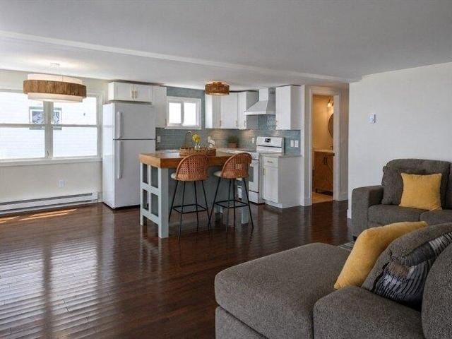condo with 4 bedroom, Salisbury MA ES105514115