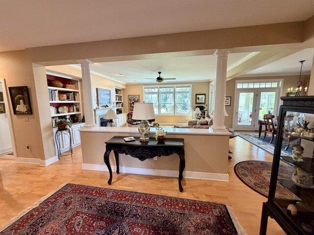 condo with 4 bedroom, South Burlington VT ES105576767
