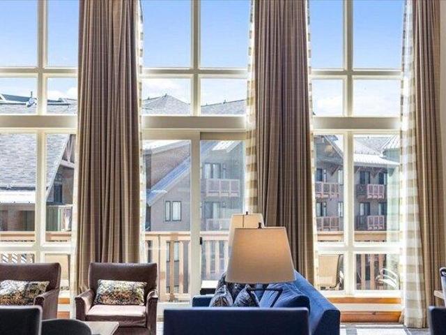 condo with 4 bedroom, Stowe VT ES105533106