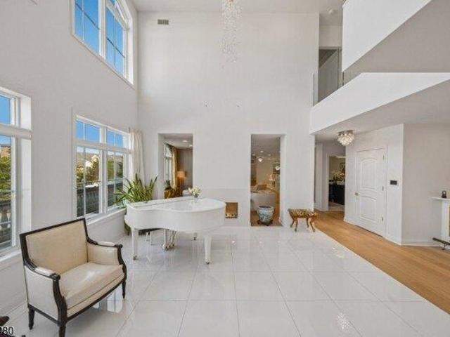 condo with 5 bedroom, West Orange NJ ES105318490