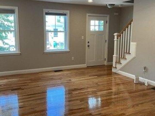 condo with 5 bedroom, Lowell MA ES105442023