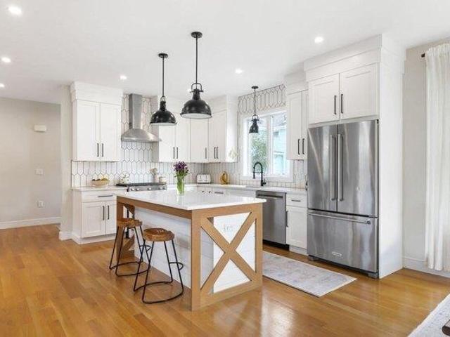 condo with 5 bedroom, Newton MA ES105479006