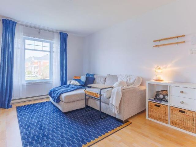 Condo à louer Candiac