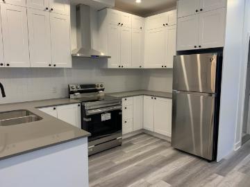 Le Plateau Mont-Royal, Montreal - Parking