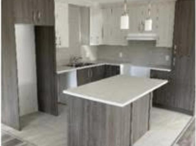 Condo à Louer 13 Rue William Kelly, Buckingham Gatineau 4 photos | Logis Québec