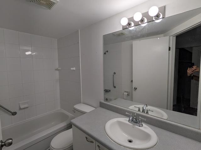 Condo à Louer 2040 Magenta, Vimont Laval 13 photos | Logis Québec