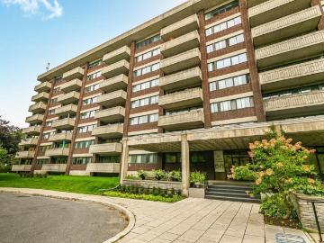 Apartment for rent in Longueuil - Parking