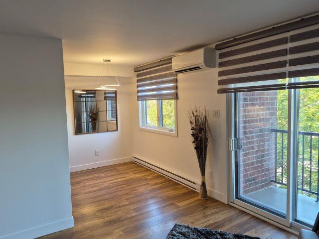 Condo à Louer 360 Conrad Pelletier, La Prairie 23 photos | Logis Québec