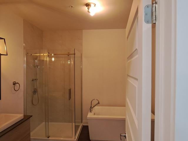 Condo à Louer 3035 Avenue des Gouverneurs, #102, Duvernay Laval 25 photos | Logis Québec