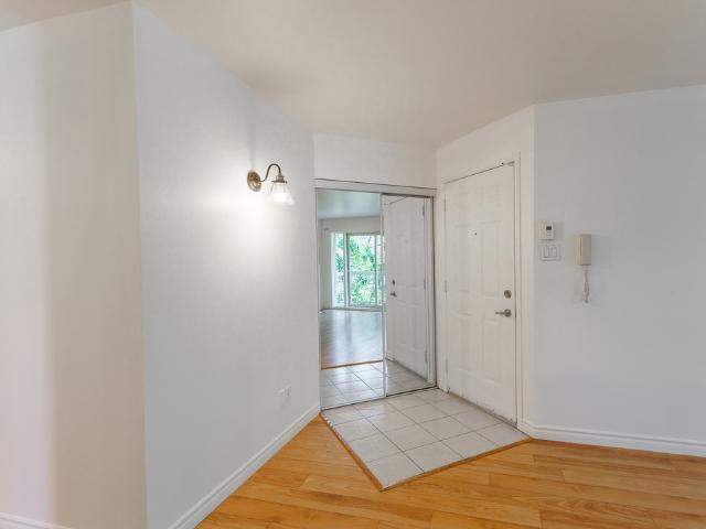 Condo à Louer 490 rue Côté, Otterburn Park 35 photos | Logis Québec