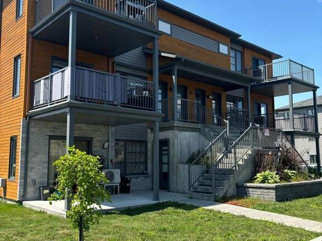 Condo à Louer 74 Bernard, Ange Gardien 5 photos | Logis Québec
