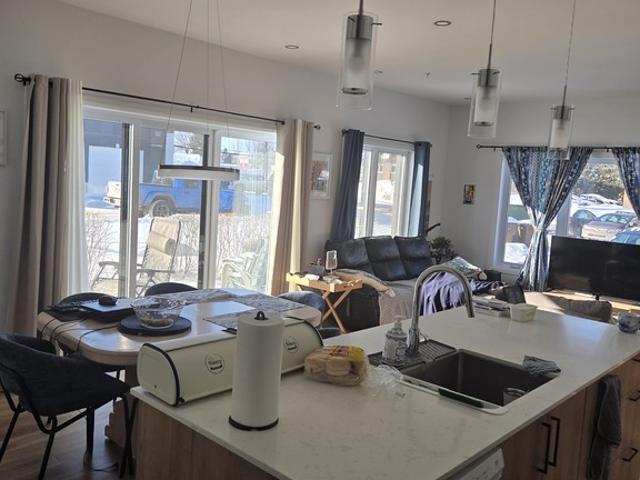 Condo à Louer 9 Rue Chat, Victoriaville 8 photos | Logis Québec