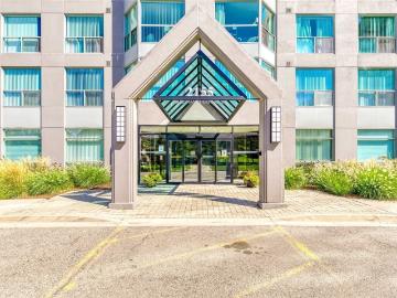 Apartment for rent in Peel, Ontario - Parking