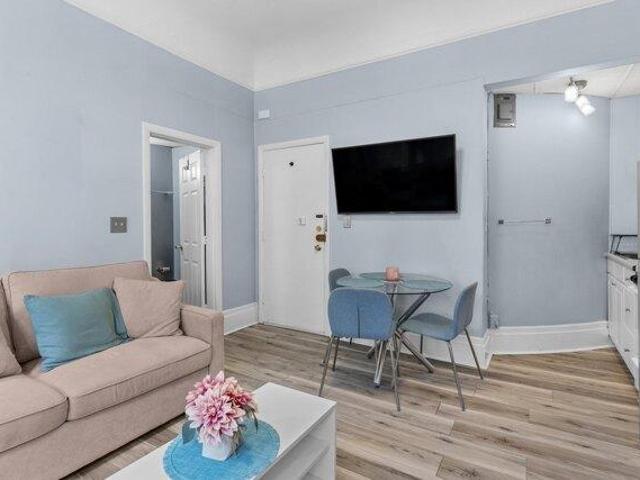 condo Boston MA ES105559114