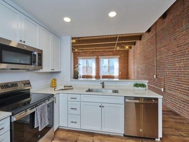 condo Boston MA ES105561399