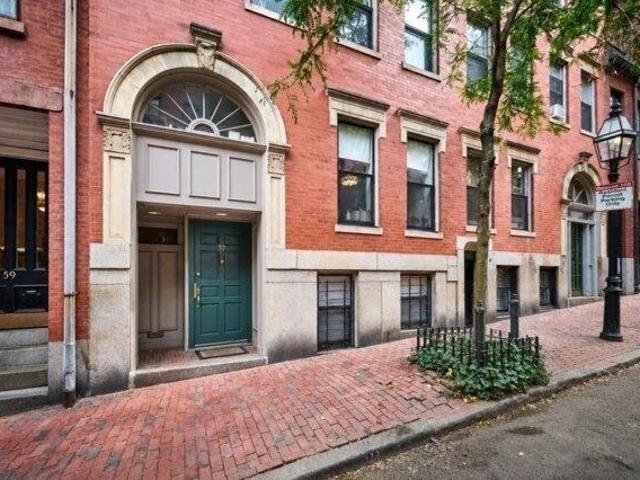 condo Boston MA ES105589240