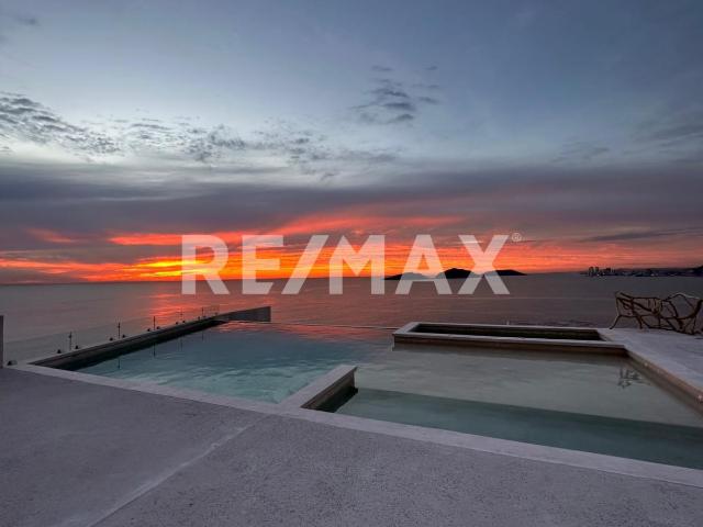 Condo con Vista al Mar en el cerro de la Nevería