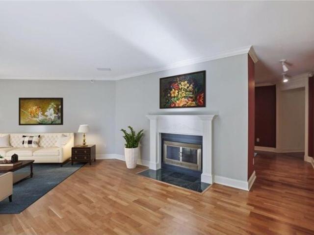 Condo For Sale In Minnetonka, Minnesota