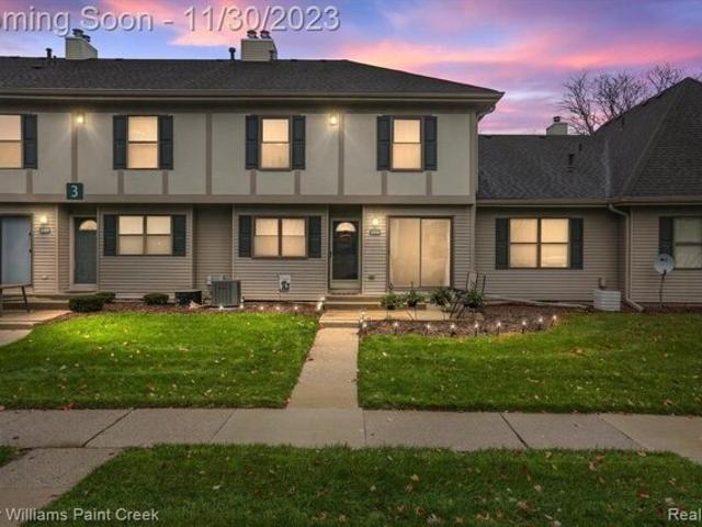 Condo For Sale In Southfield, Michigan