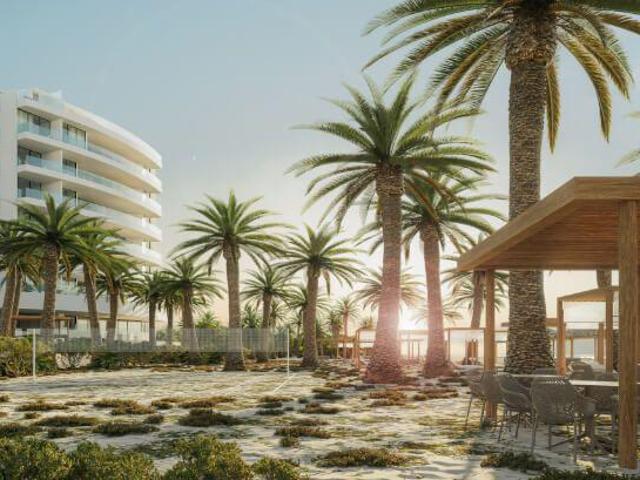 Condo frente al mar con terraza, alberca, bar, restaurant y otras amenidades, cu