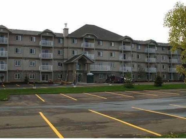 Condo in Spruce Grove Next to Tri Leisure Centre! 1 Bedroom Condo