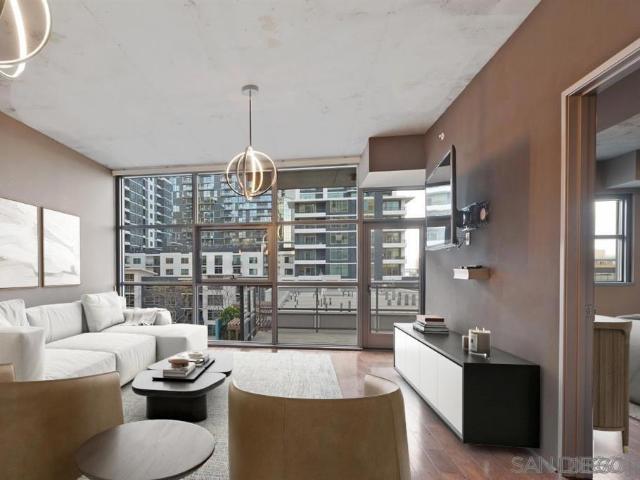 1494 Union St 407