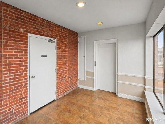 condo Norwalk CT ES105496012