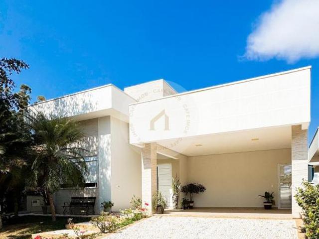 Condomínio Athenas 3 suítes, escritório, piscina e 450m2 de terreno