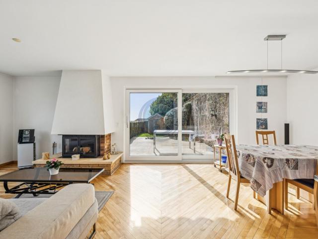 Condominium apartment with 6.5 rooms on sale in Le Mont Pèlerin 211 m² | dreamo. Ch