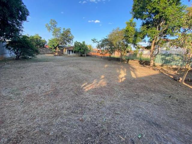 CONDOMÍNIO MÔNACO, PLANO, MURADO