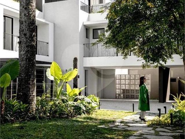 Condominio novo no Guabirotuba 3 quartos sendo 1 suite 4 vagas 182m2 privativos