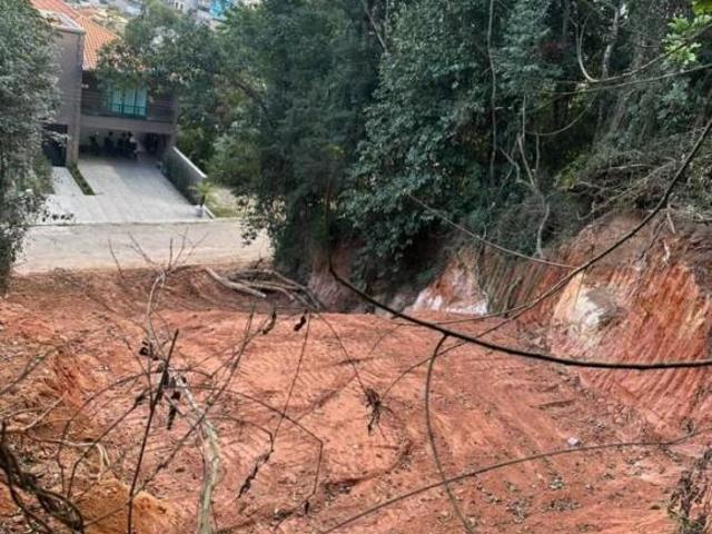 Condomínio Nova Paulista Terreno à venda no bairro Parque Nova Jandira em Jandira/SP