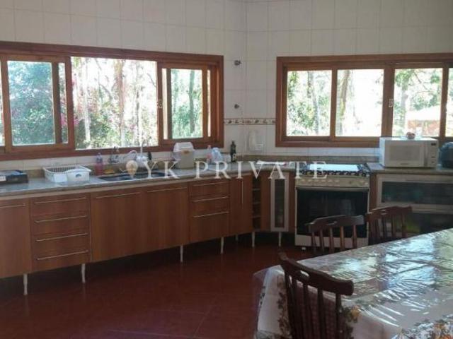 CONDOMÍNIO CAPITAL VILLE | CASA MOBILIADA EM TERRENO DE 1.160 m² COM 4 DORMITÓRIOS E EXCELENTE LOCAL