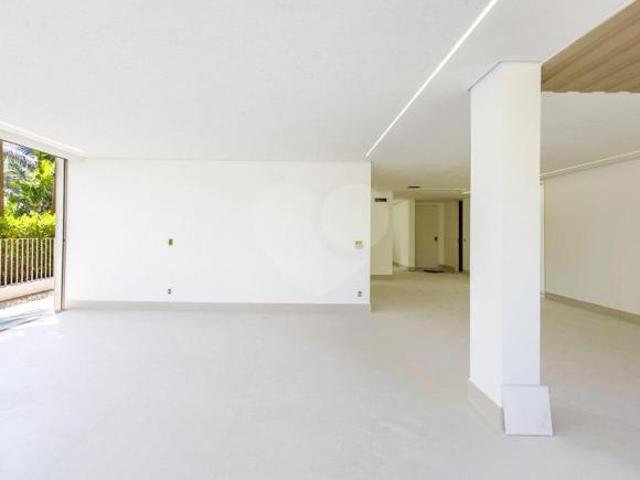 Condomínio com 4 quartos à venda em Jardim europa SP