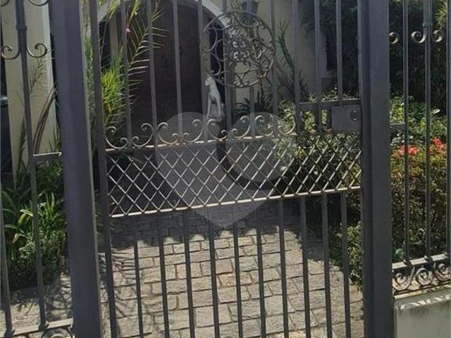 Condomínio com 4 quartos à venda em Jardim Leonor SP