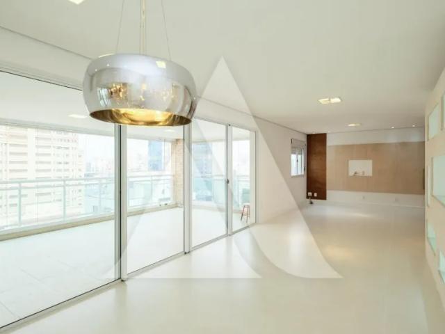 Condominio completo pertinho Ibirapuera