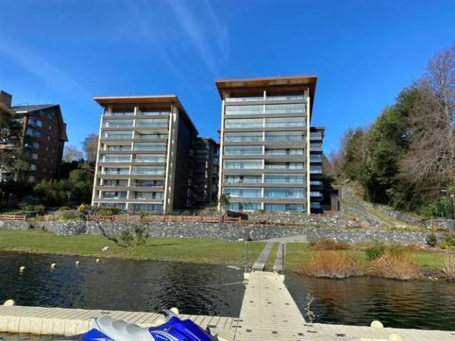 Condominio con acceso a lago y marina y con increible vista | 3 dormitorios por 10500.00 en Pucón